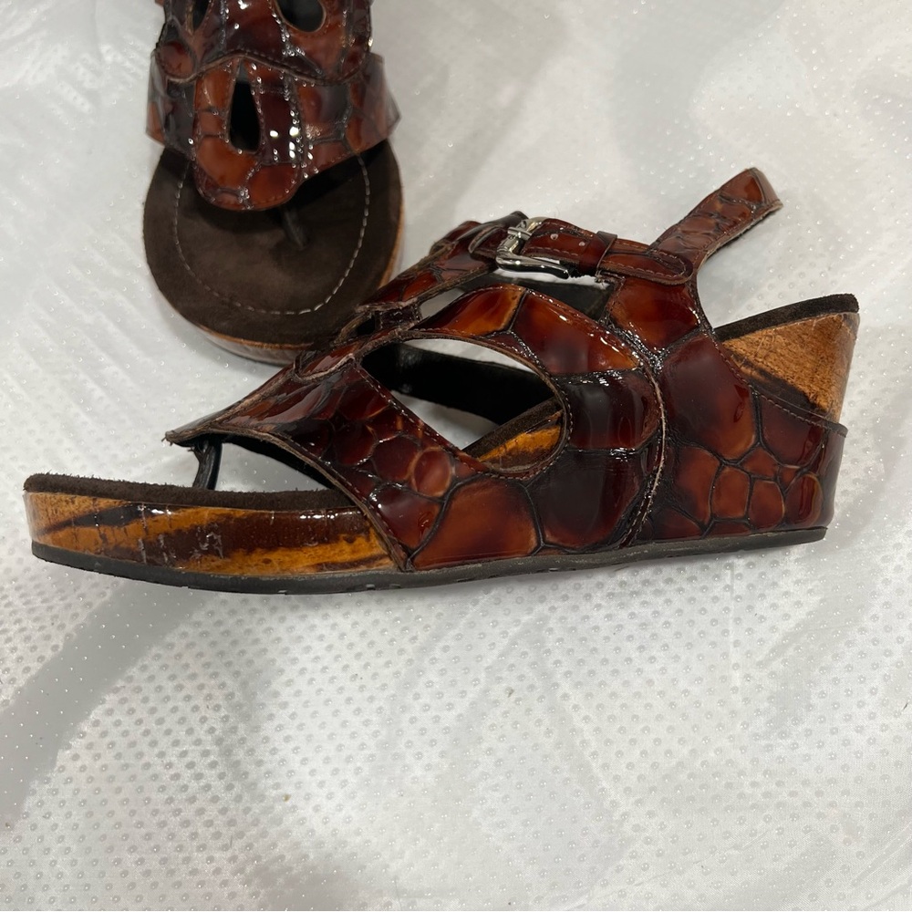 Donald J Pliner Women’s Sz 7 Tortoise Shell Platform Wedge Made in Italy - Picture 9 of 16